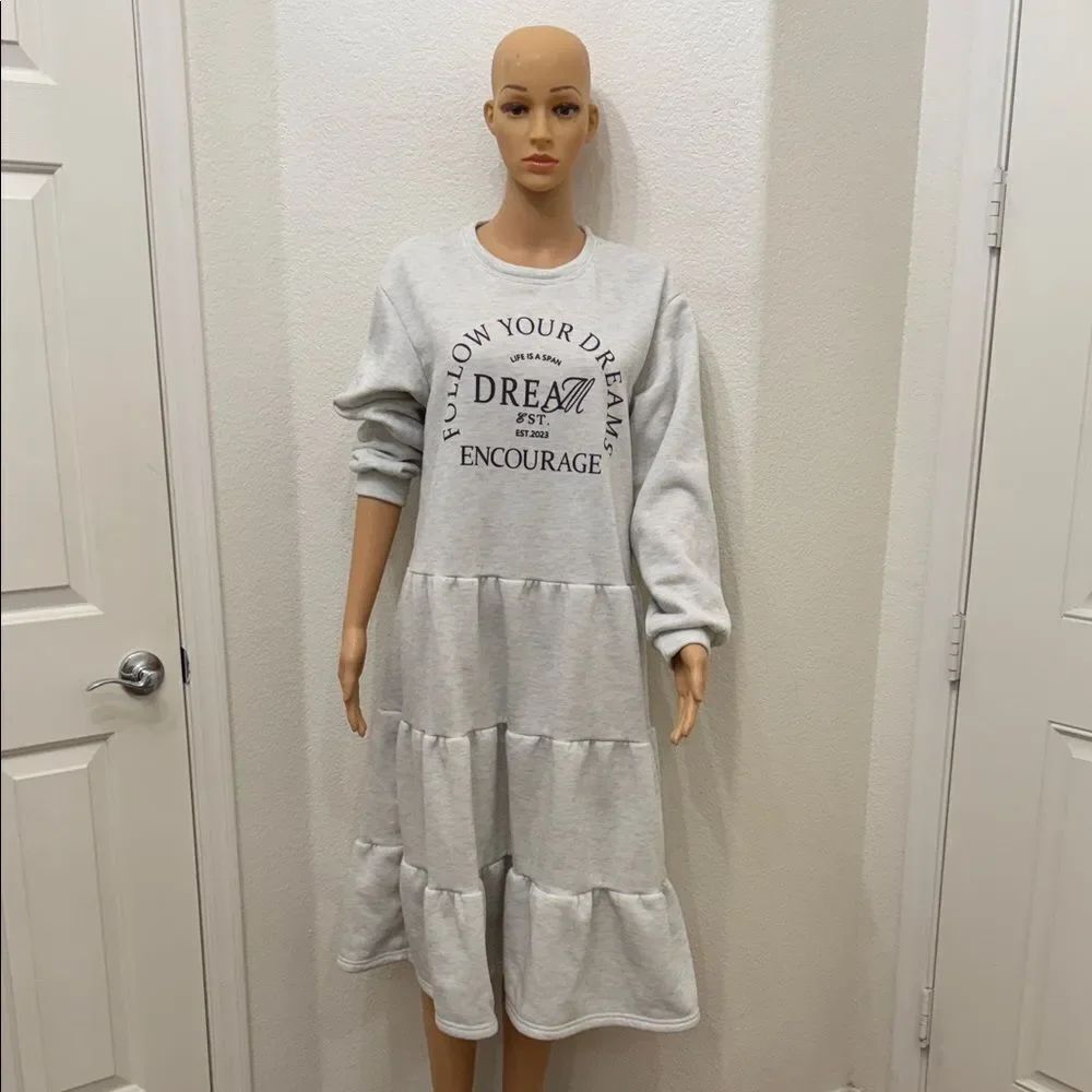Dazy Size Medium Women's Light Tiered Ruffle Gray Midi Dress Follow Your Dreams